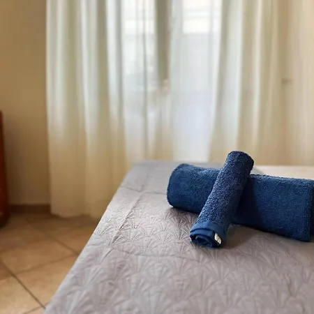 Apartment Seaside Bliss In *